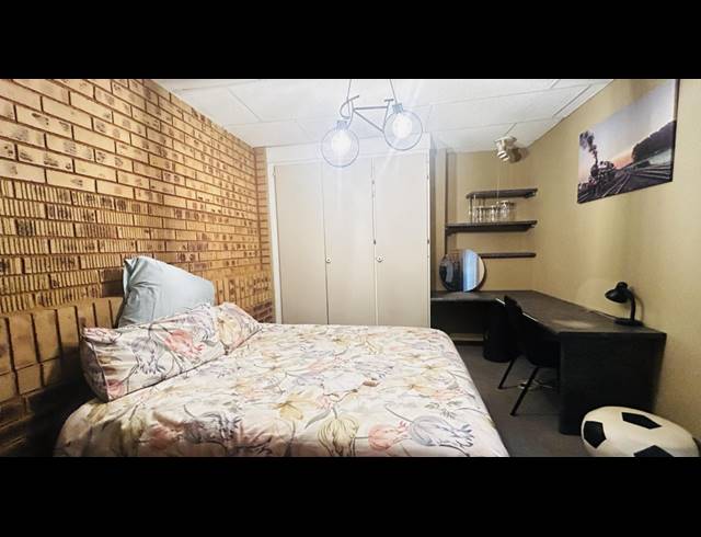 4 BEDROOM HOUSE FOR SALE IN GLENVISTA